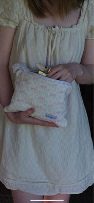bow flat pouch