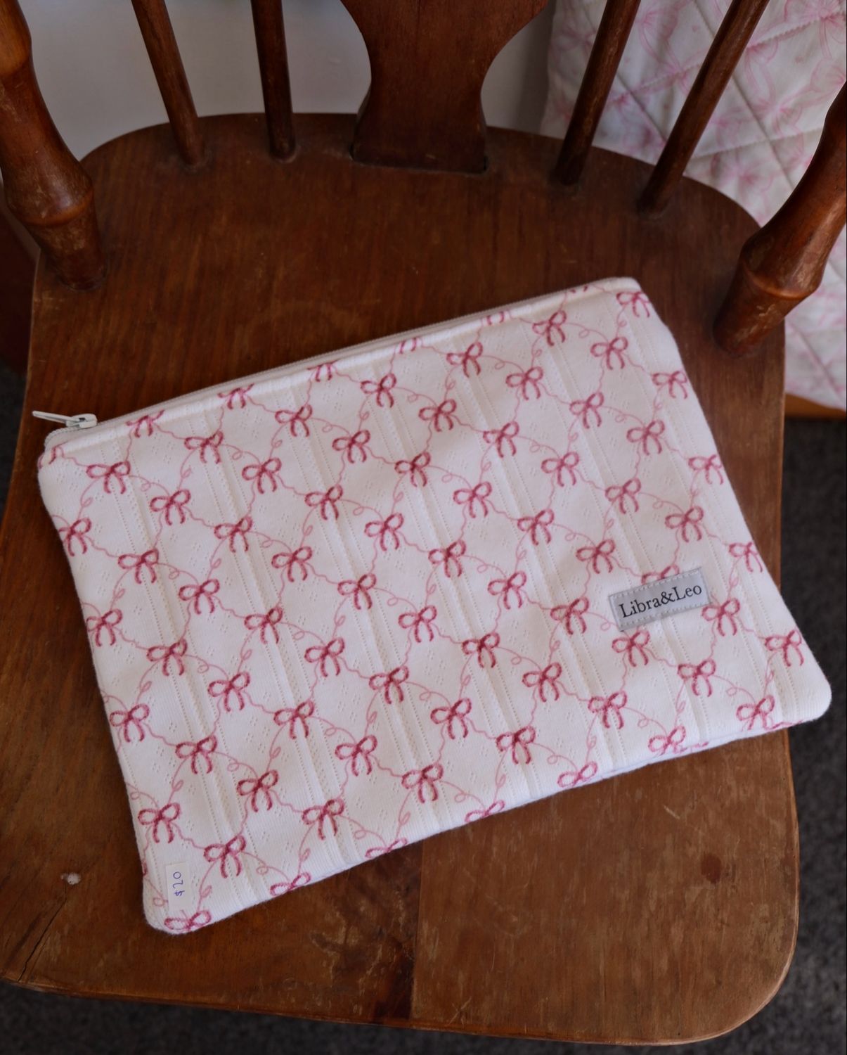 pointelle flat pouch