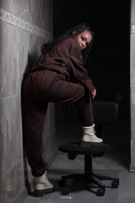 Chocolate brown set