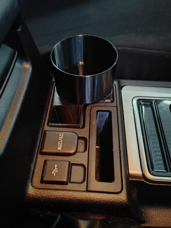 Toyota Prado Insulated Can Holder 