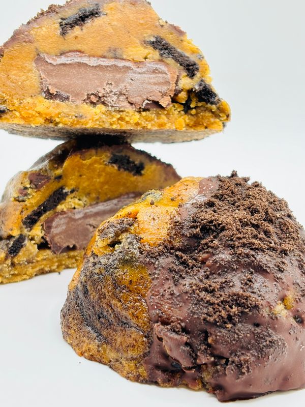 Pb Oreo Stuffed Powerhouse Protein Cookie