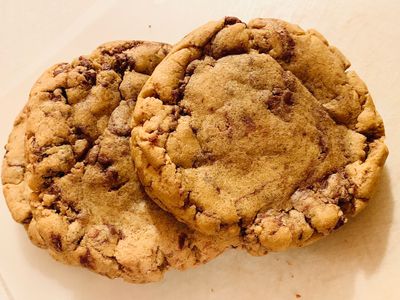 Peanut Butter Chocolate Chip Protein Cookie