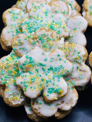 🍀 Lucky Gains – Shamrock Protein Cookie Sammie