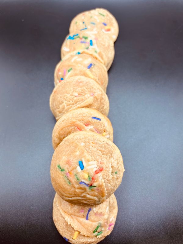 🎉 Birthday Cake Muscle Minis – 6 Pack 💪