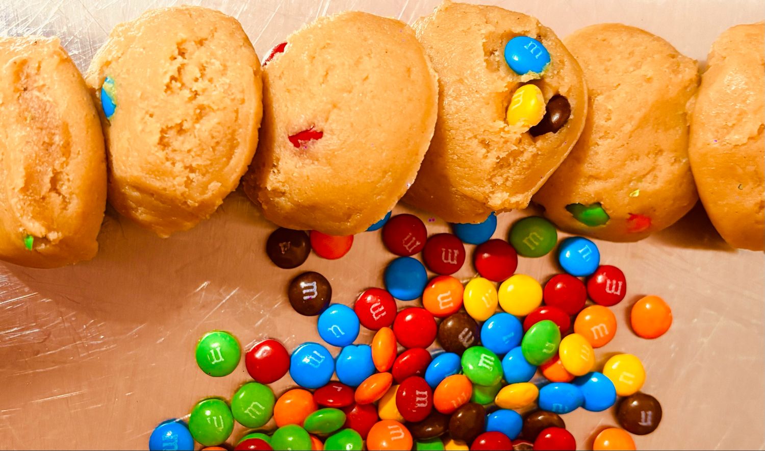 🥜🍫 Pocketful of M&amp;M’s Muscle Mini