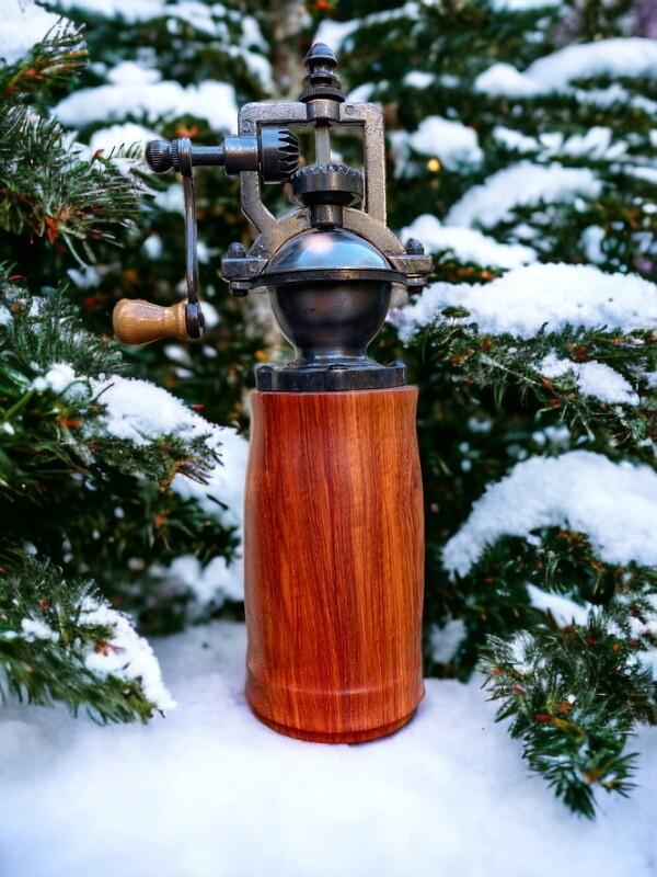 Antique Style Pepper Grinder: Narra