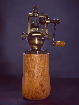 Antique Style Pepper Grinder: Figured Maple