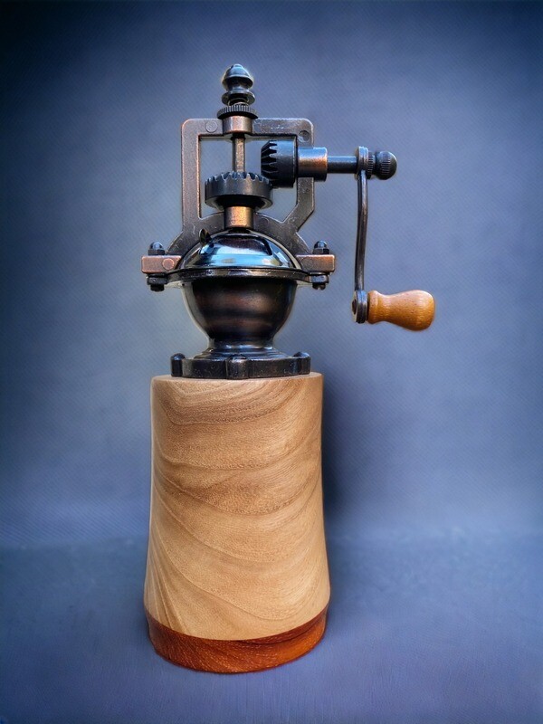 Antique Style Pepper Grinder: Elm &amp; Narra