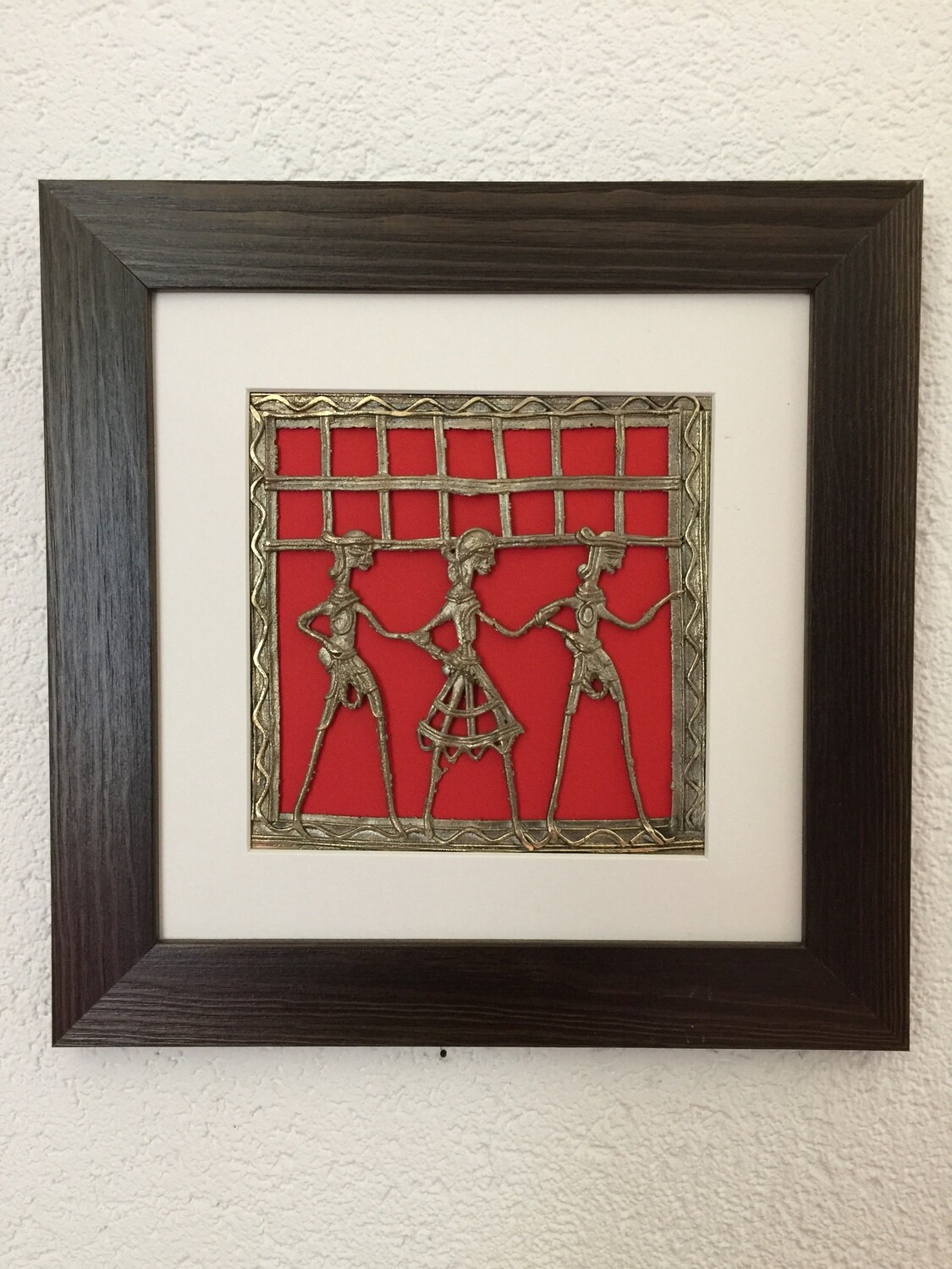 Gerahmte Dhokra Kunst Messingplatte Rot