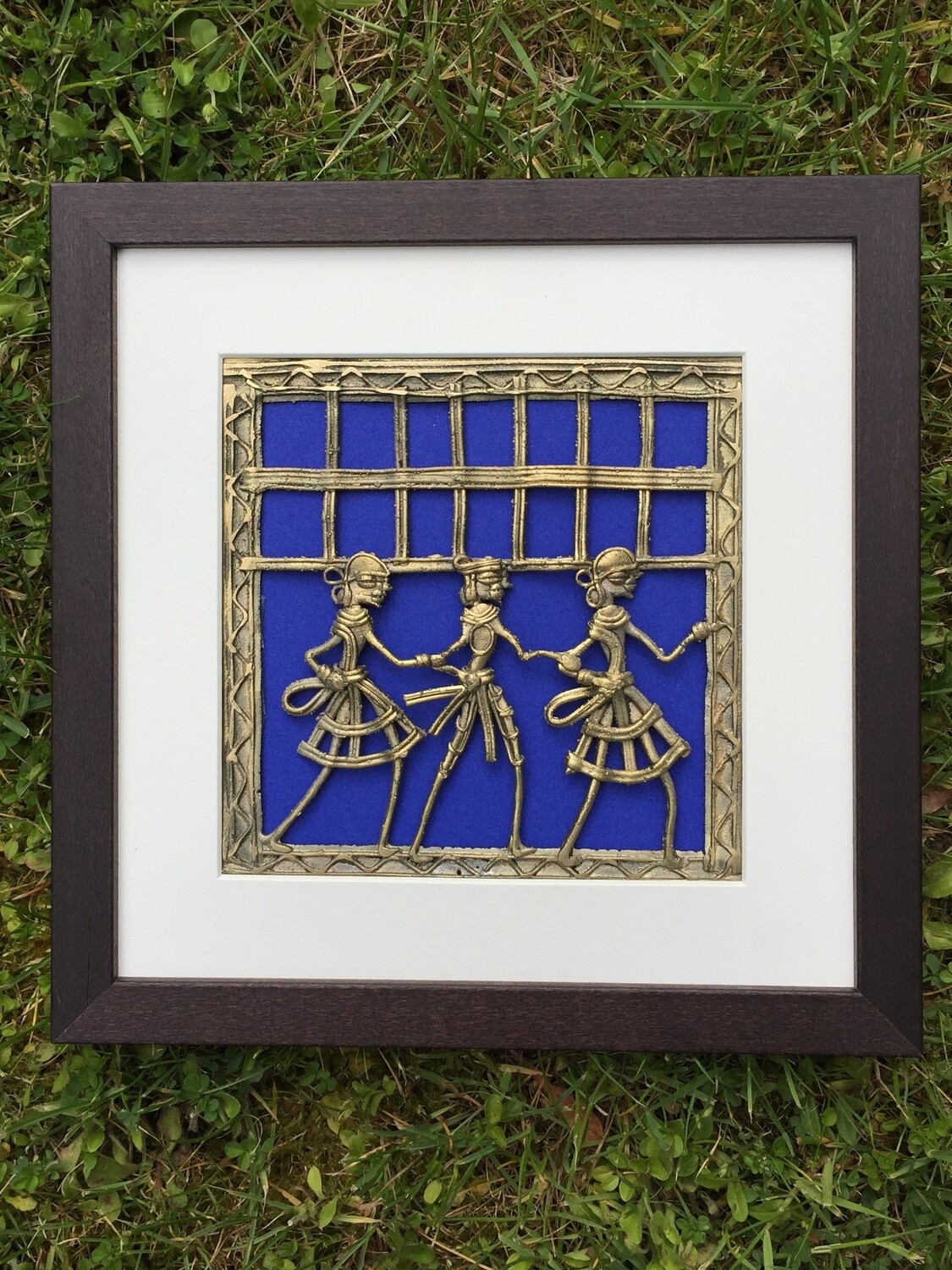 Gerahmte Dhokra Kunst Messingplatte Blau