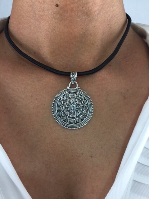 Cosmic Energy
Ethnischer Silberanhänger