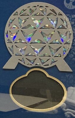 The Globe Badge Display