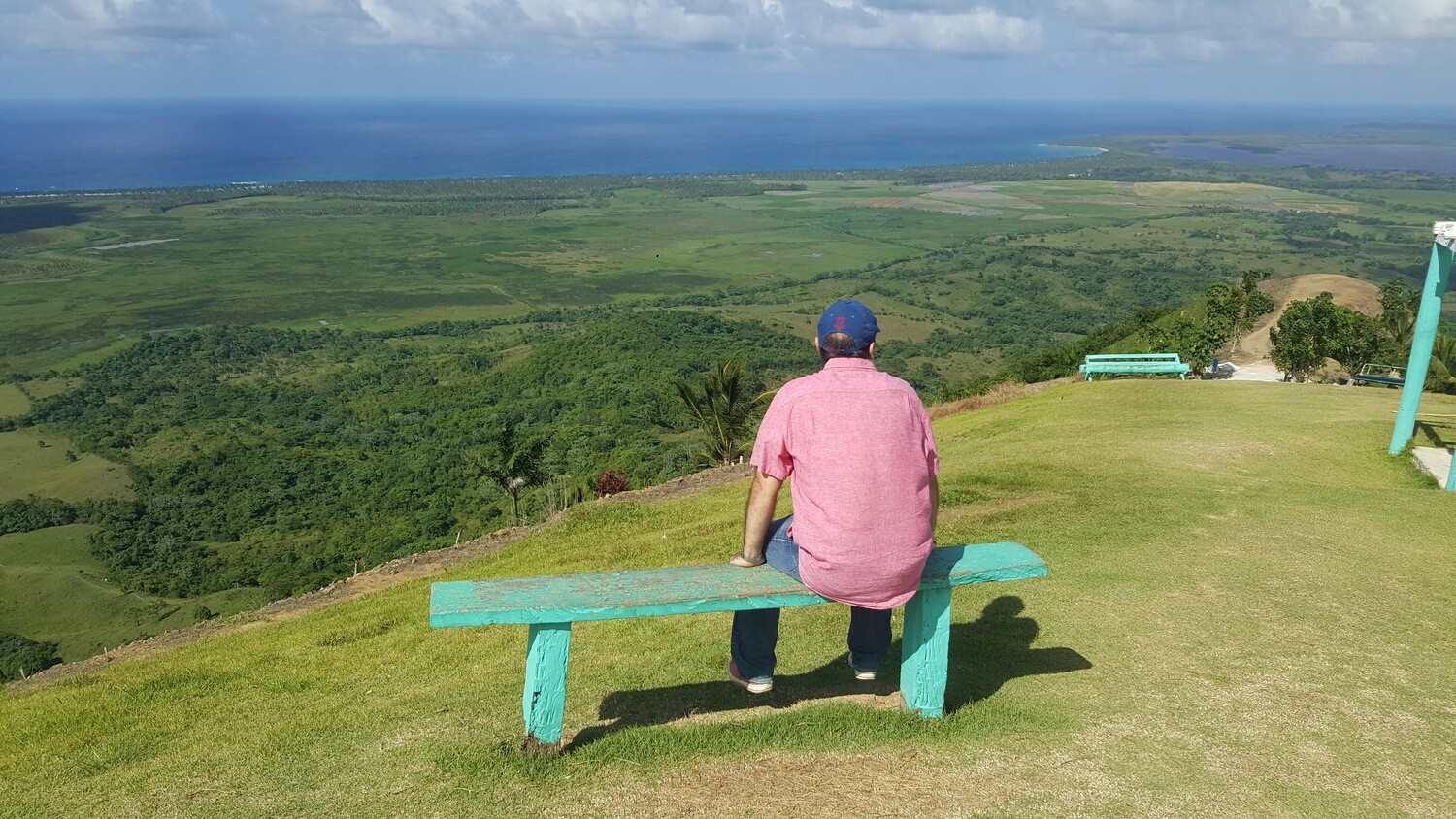 Whale watching and Montana Redonda