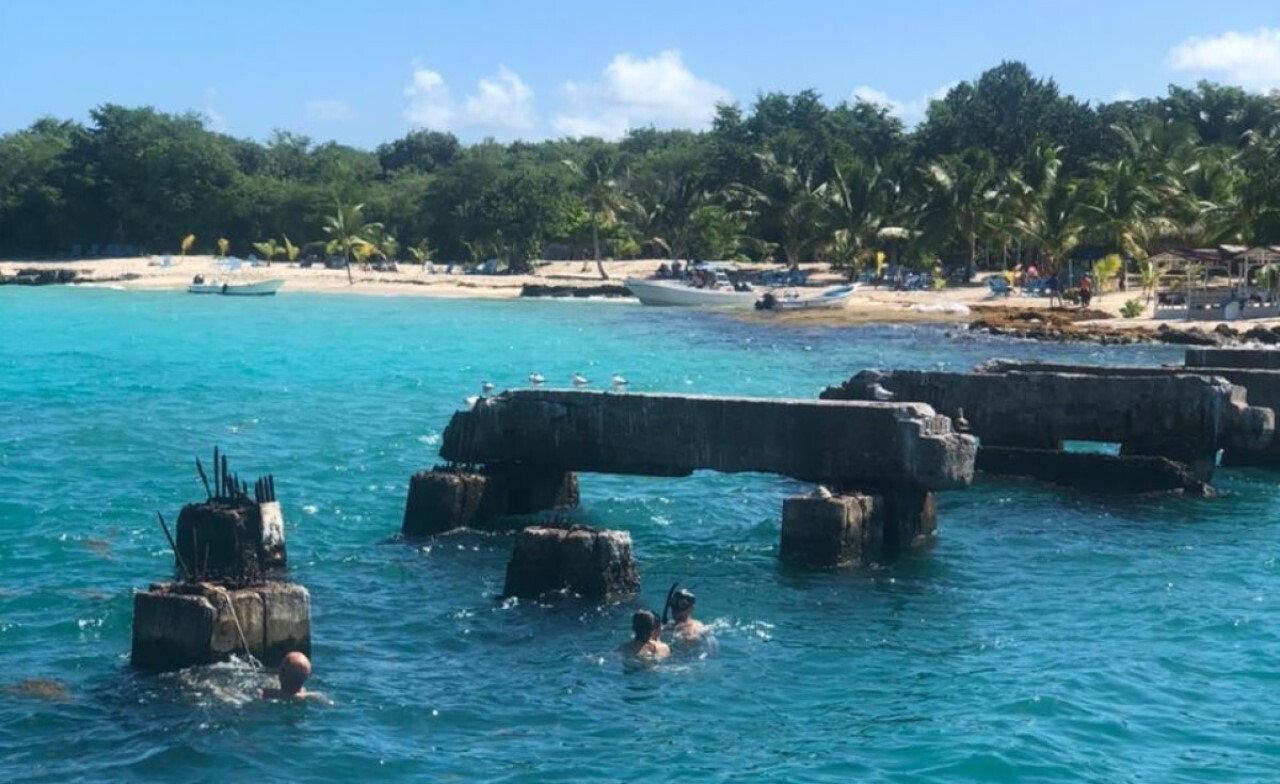 Carnival at La Romana port: Saona Island