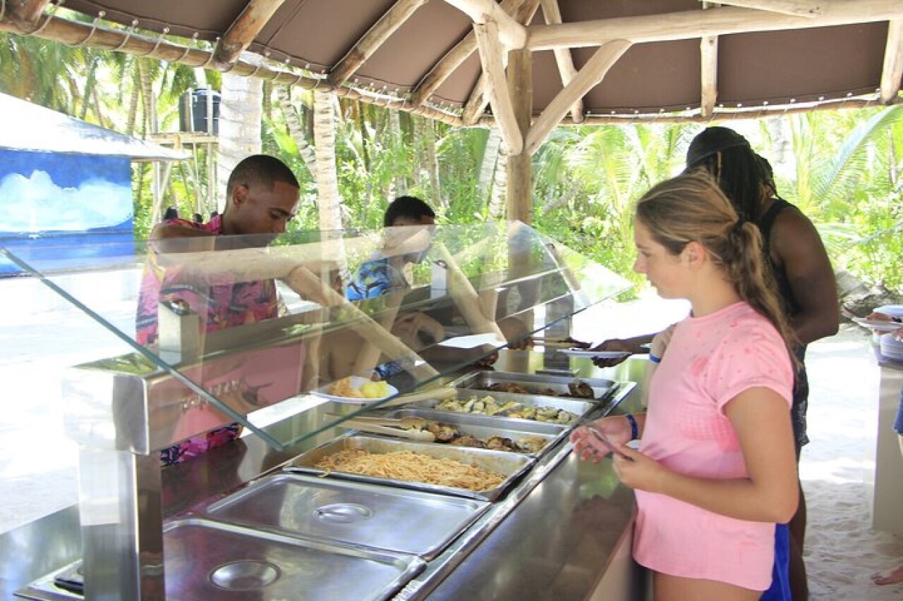 Dominican lunch service at Saona Hola