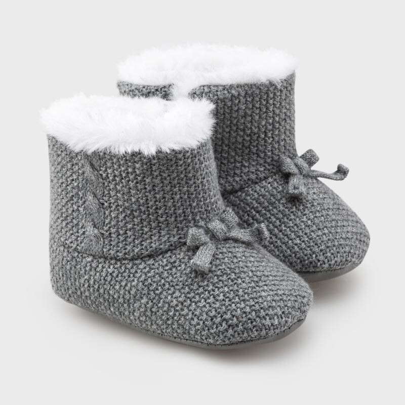 Knit Bootees for Newborn Baby