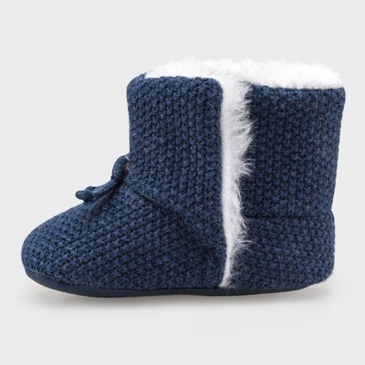 Knit Bootees for Newborn Baby