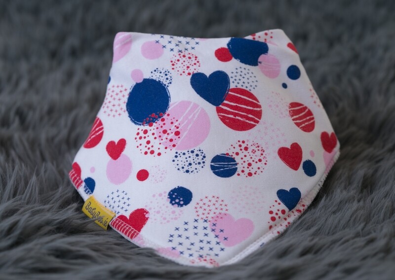 Babyboo Hearts ORGANIC COTTON DRIBBLEBOO BANDANA BIB Babyboo Hearts ORGANIC COTTON DRIBBLEBOO BANDANA BIB