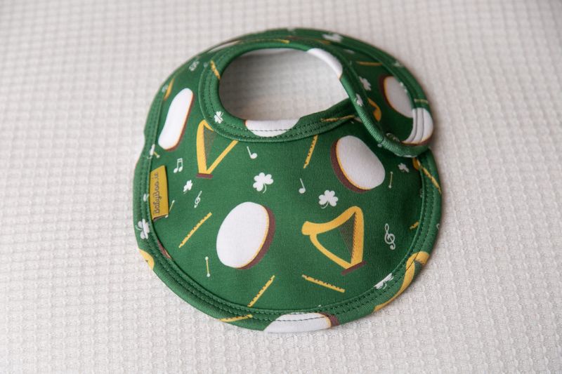 Babyboo Halloween Bats Mini Boo Organic Cotton dribble boo Bib