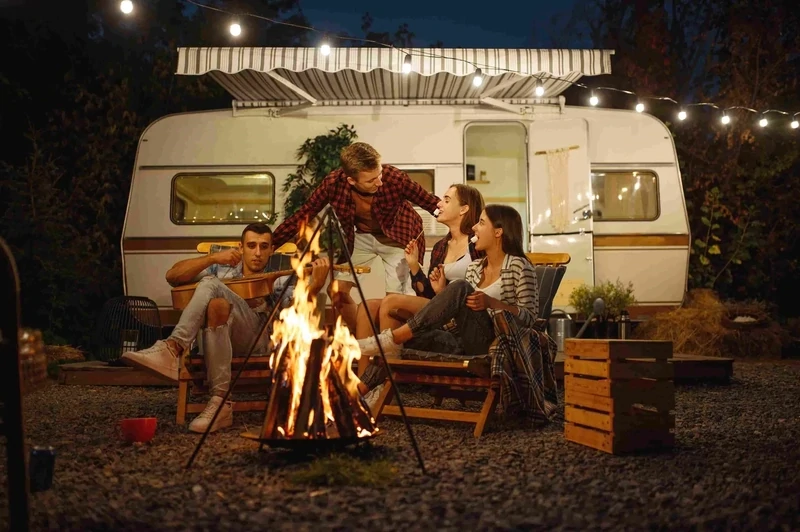 CAMPER - CARAVAN - CAMPEGGIO - INTERNO ESTERNO