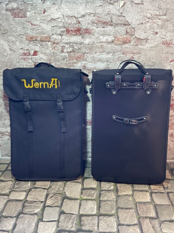 Die Fahrradtasche  "Modell B" besteht aus festem, wasserabweisendem, strapazierfähigem Material.