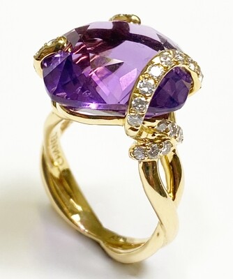 18K yellow gold diamond and amethyst ring