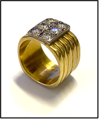 One 18K yellow gold diamond ring