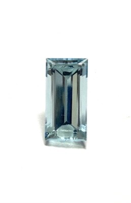 7.64 Aquamarine. Retail value: R74000