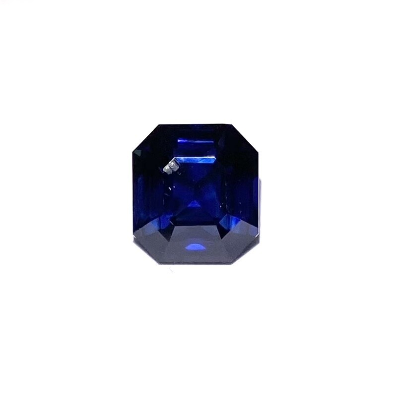 5.55ct Blue Sapphire