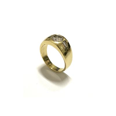 18K Gold Diamond Ring