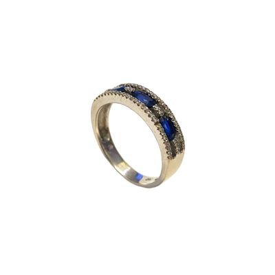 18K White Gold Diamond and Blue Sapphire Ring