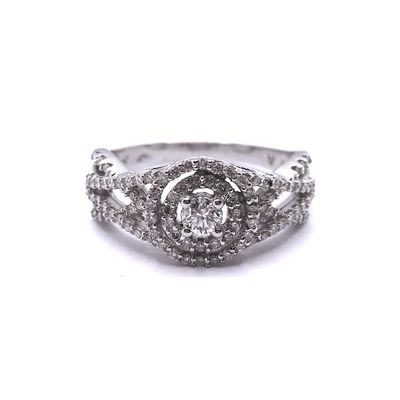 18K White Gold Diamond Ring
