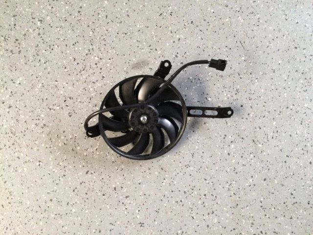 Yamaha YZF R1 RN32/49 Bj.2015-2019 Kühler Ventilator links NEU Yamaha YZF R1 RN32/49 Bj.2015-2019 Kühler Ventilator links NEU