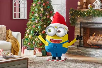 HOME DEPOT 3.5 ft. Animated LED Minion CHRISTMAS ANIMARONIC DECORATION IN STOCK