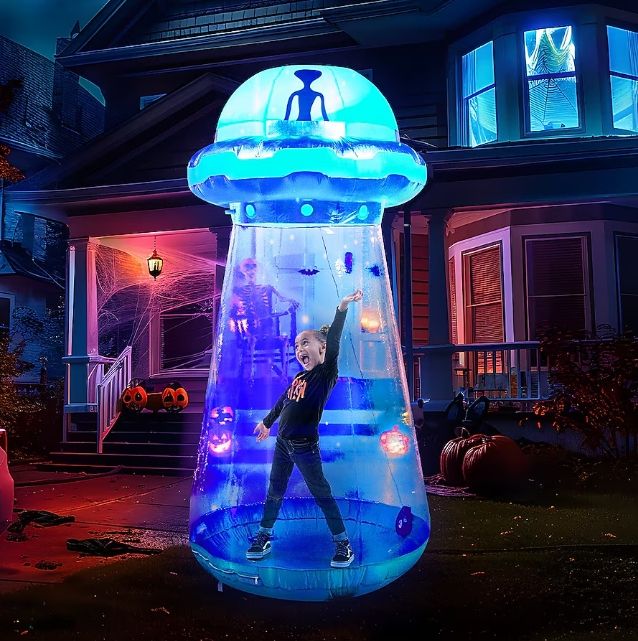 Joyfy 9-ft Freestanding Lighted Alien Inflatable