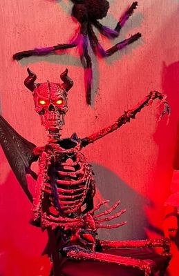BAT SKEELTON PRE ORDER NOW FOR HALLOWEEN 2025 PRICE ADVERTISED IS DEPOSIT FOR PRE ORDER ONLY PLEASE READ DESCRIPTION