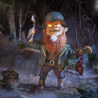 4.5 ft. Gruesome Grounds Animated LED Cursed Clover H18 ORDER NOW FOR HALLOWEEN 2025 ONLY ONE LEFT AVAILABLE FOR 2025