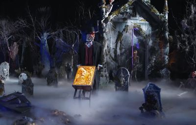 6.5 FT Grave &amp; Bones Animated LED Grave Robber PRE ORDER NOW FOR HALLOWEEN 2026