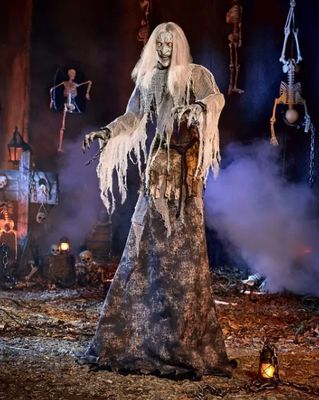 7 Ft Crypt Countess Animatronic ORDER AIRFREIGHT DIRECT TO YOU AUSTRALIA WIDE