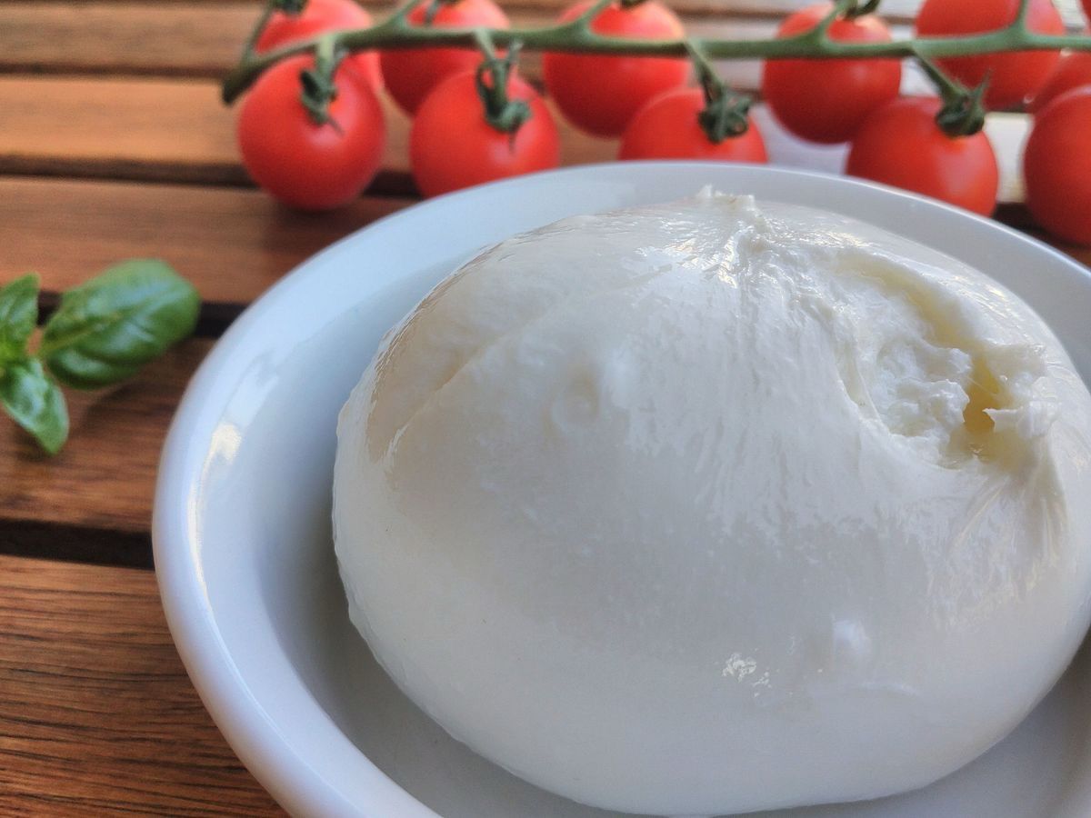 Burrata (frozen) 12pc X 125gr (1,5 kg)