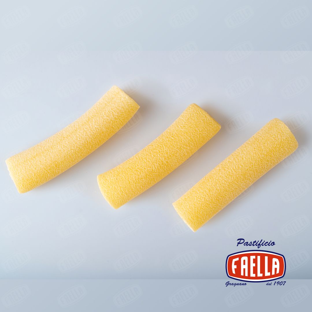 Confezione "Napoli" da 2,5 kg con sugo pronto Genovese 300 g e Ragù 300 g