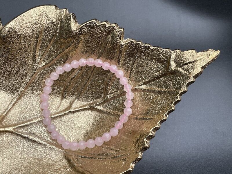 Rozenkwarts 6mm facet armband