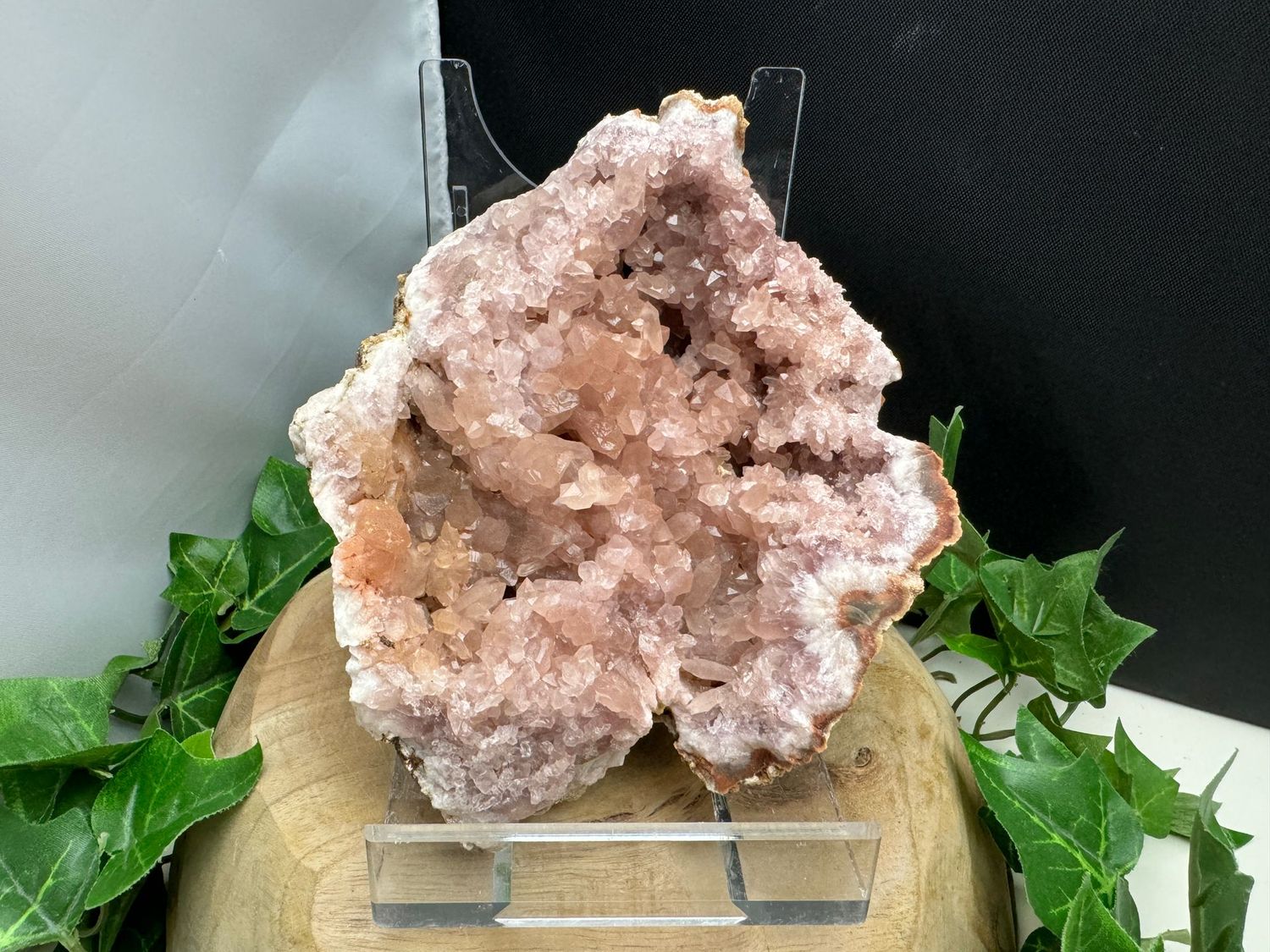 Mooie grote Roze Amethist geode