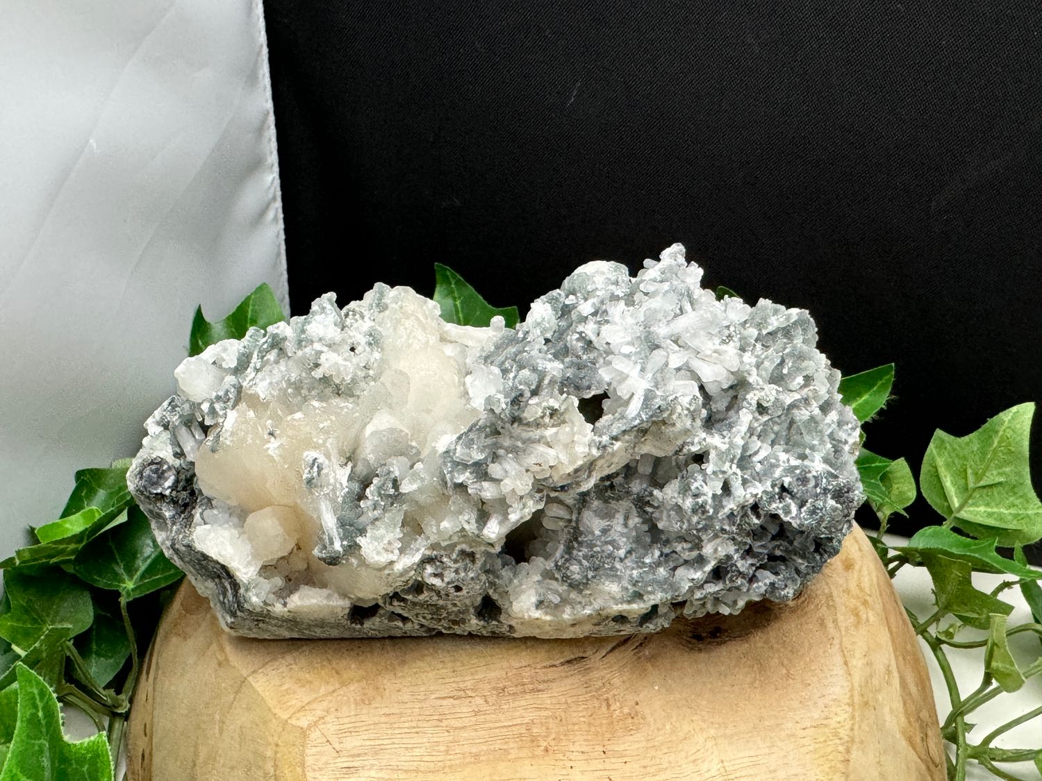 Stilbiet met Chalcedoon