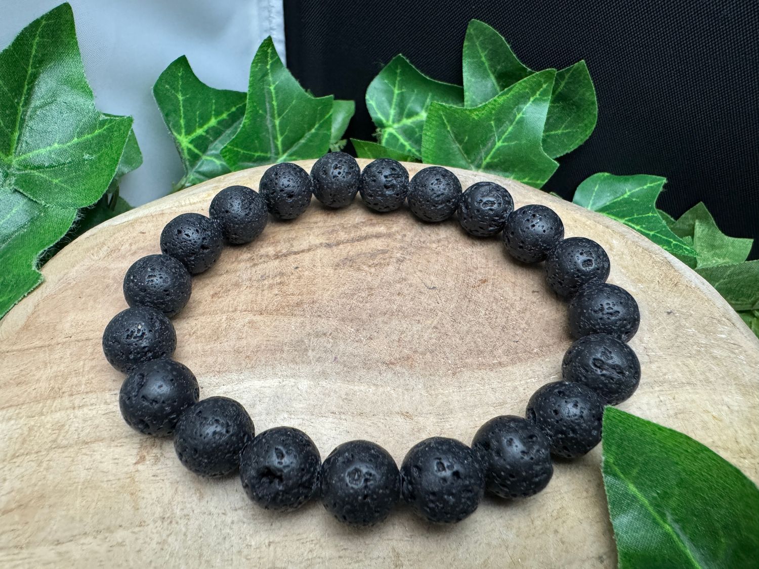 Lavasteen armband 10mm