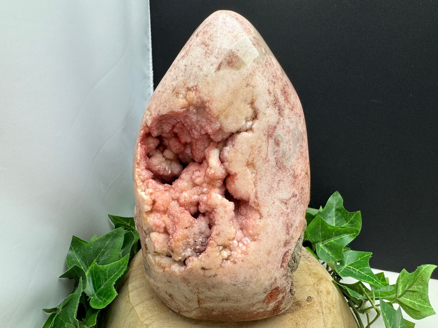 Roze Amethist sculptuur