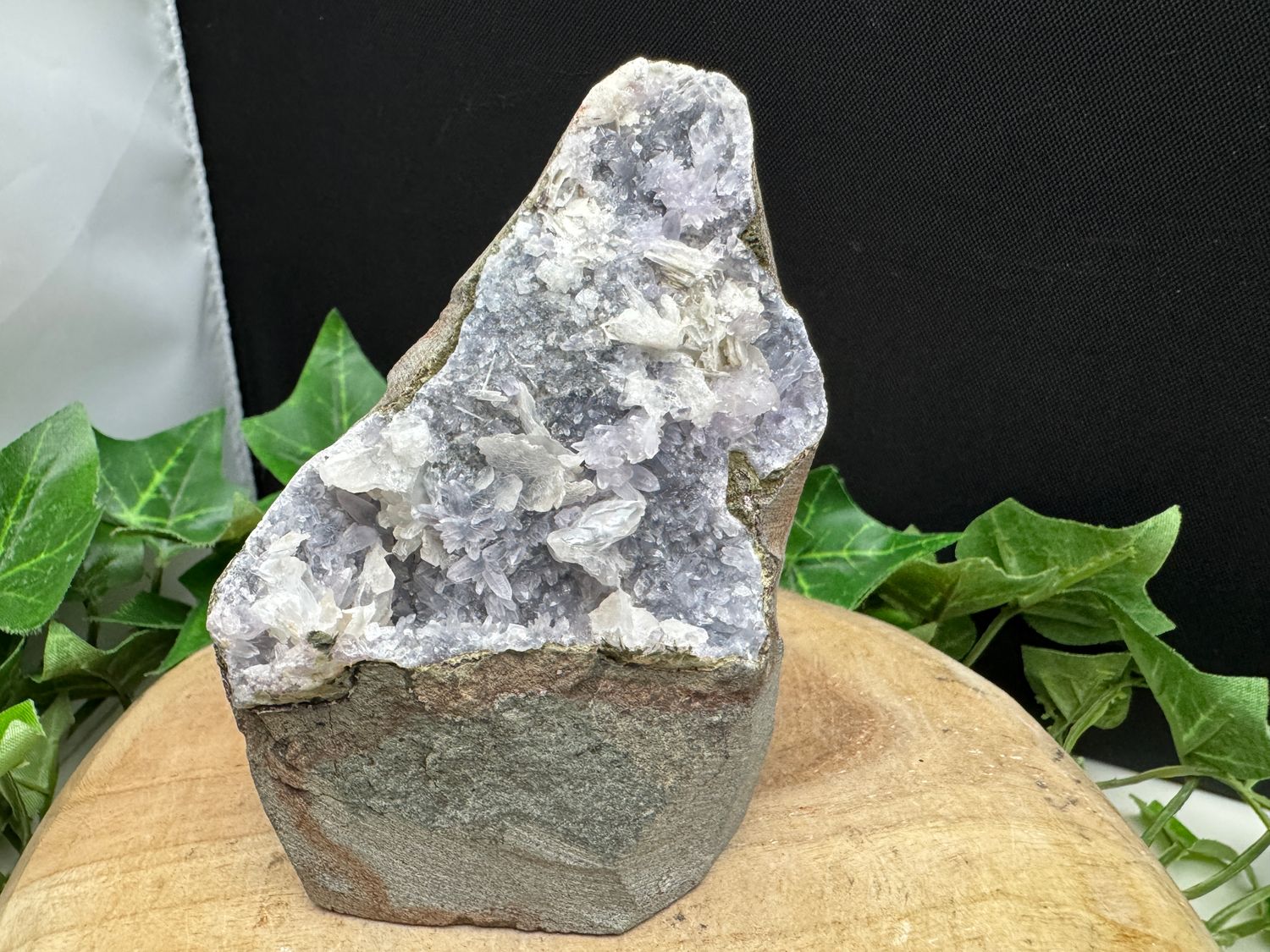 Amethist met Chabasiet en Calciet
