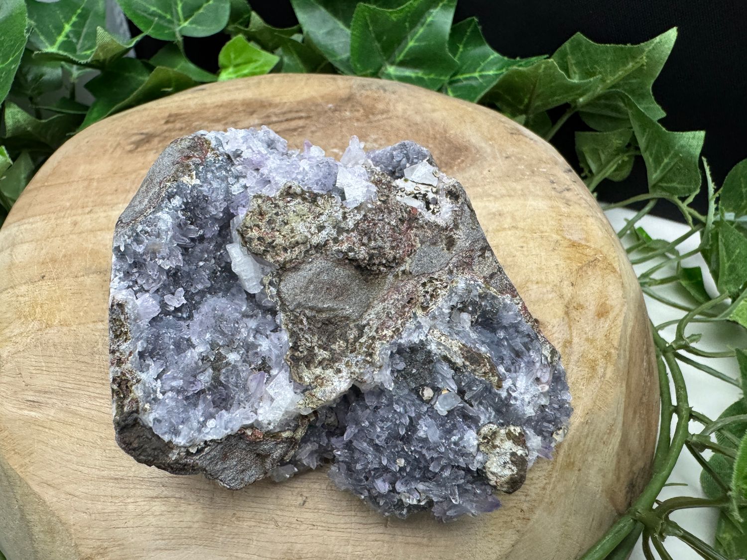 Amethist met Chabasiet en Calciet