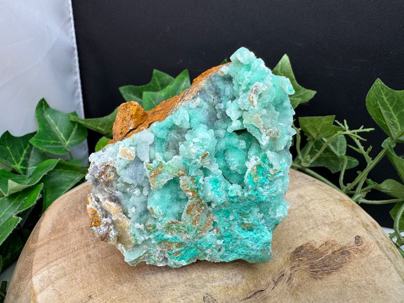 Garnieriet met druzy kwarts