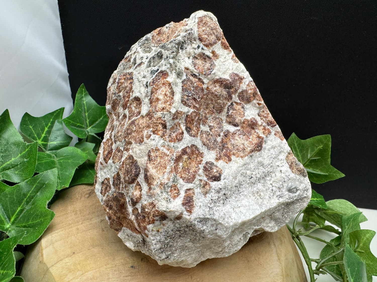 Hessoniet in Wollastoniet